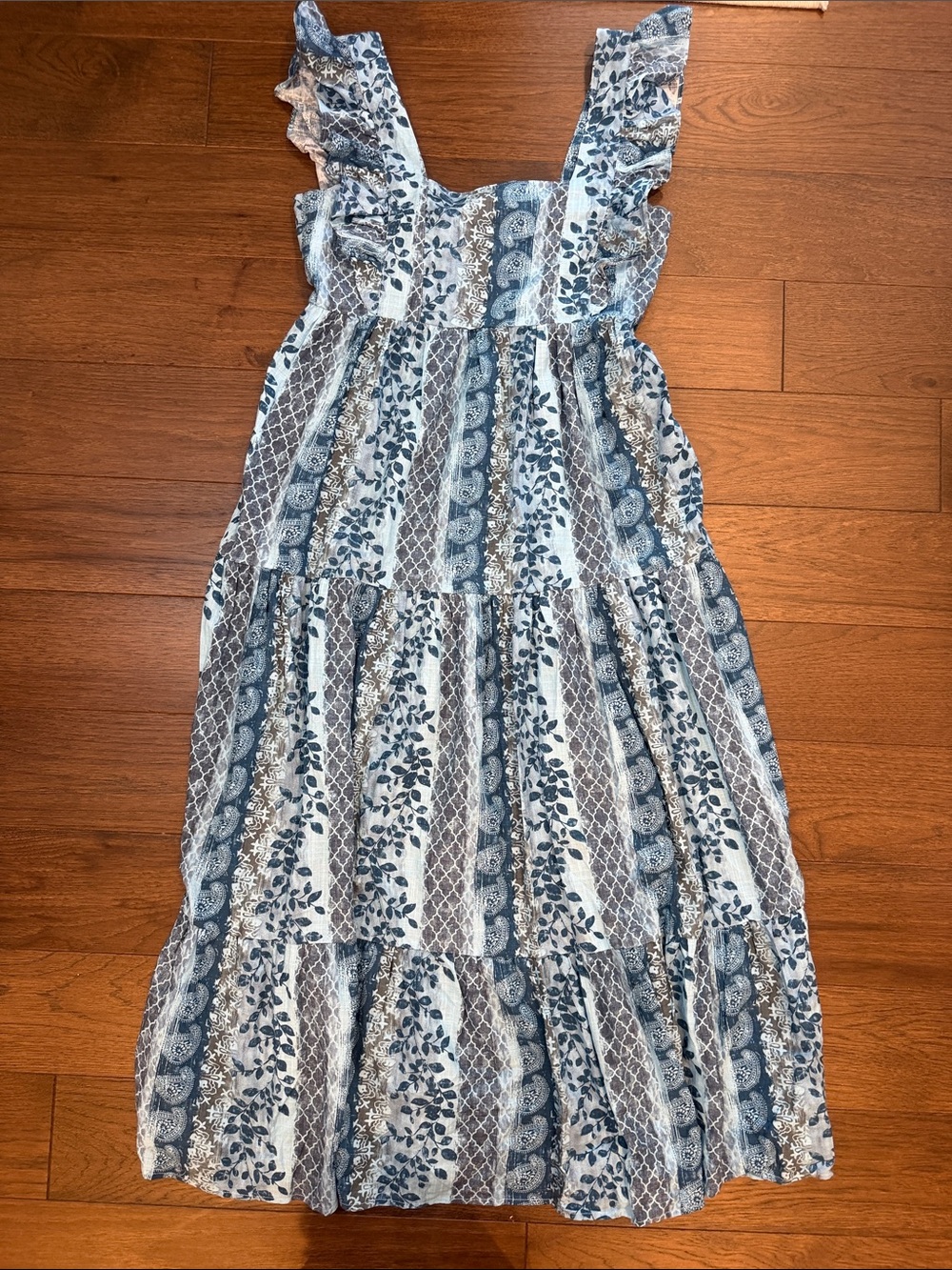 On You Floral Tiered Maxi Dress with Ruffle Straps Size Small - C54-012